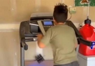 Условот на една мајка за играње видеоигри предизвика расправа на Тик Ток
