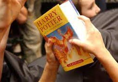 Во САД запалени копии од книги за Хари Потер и Самрак 