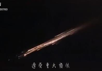 Спектакуларно видео од уривањето на саталитите на Маск