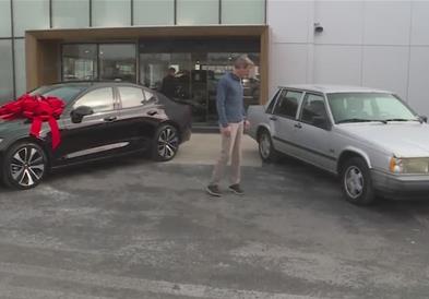 Видео: Со „Volvo“ поминал милион милји за 30 години, награден е со нов автомобил