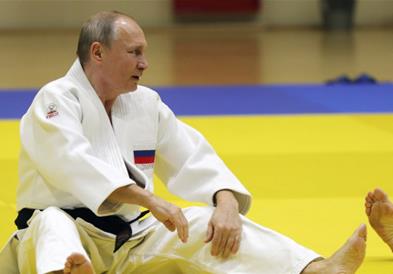 Меѓународната џудо федерација му изрече суспензија на Владимир Путин