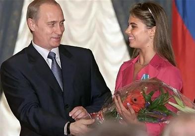 Путин ја крие љубовницата Алина и четирите деца во куќа во Швајцарија?!