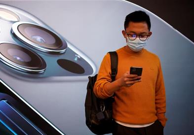 Надградбата „iOS 15.4“ овозможува користење „Face ID“ со маска