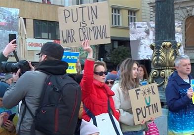 Во Белград се одржа марш за поддршка на Украина (ВИДЕО)