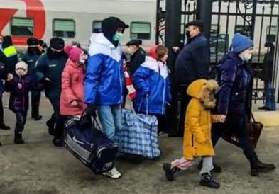 УНХЦР: Повеќе од 3,8 милиони бегалци од Украина пристигнаа во соседните земји