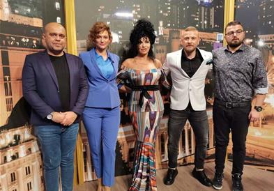 Атрактивната Лидија Вукичевиќ во „G Carpet”