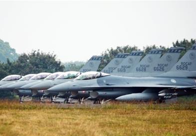 Еурактив: САД ја одложуваат испораката на Ф-16 на Бугарија, не им веруваат