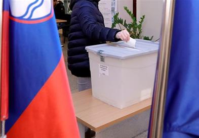 Во Словенија започна предвременото гласање пред изборите во недела