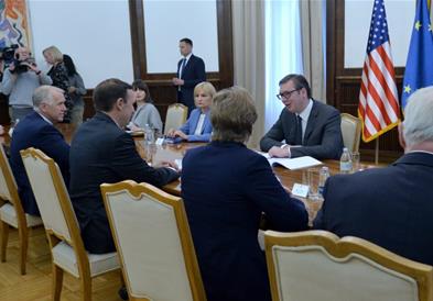 САД со предупредување до Вучиќ поради политиката кон Русија 