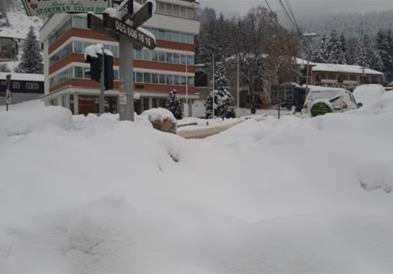 Србија завеана во снег