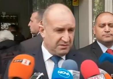 Радев: Десетици илјади Бугари се убиени во концентрационите логори во РМ 