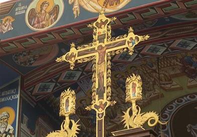 Млади православни сè повеќе пристапуваат кон исповед во црква 