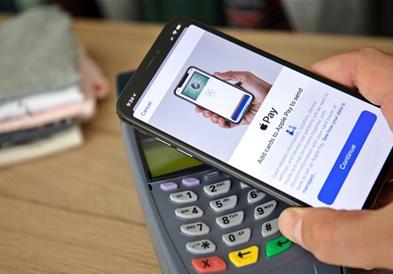 ЕК го обвинува Apple за безконтактното плаќање 