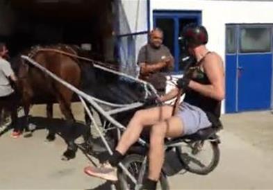 Видео: Најкорисниот кошаркар во НБА како вистински џокеј