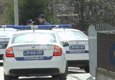 Српските власти идентификуваа19 адреси на електронска пошта од кои се праќани дојавите за бомби