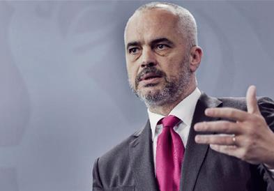 Рама: Срамно е што една членка на НАТО киднапира две земји сојузнички
