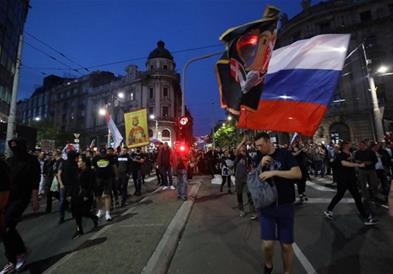 Истражување: Повеќето Срби се против влезот во ЕУ и го сакаат Путин