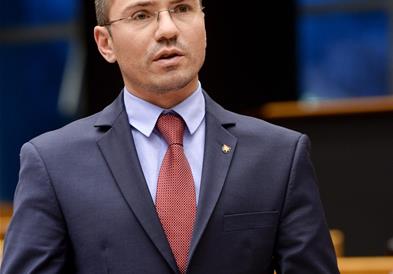 Џамбаски провоцира со карта на „Голема Бугарија“