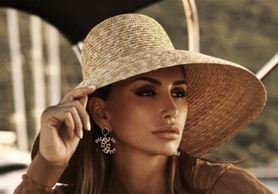 Емина Јаховиќ побогата за околу 3 милиони долари 