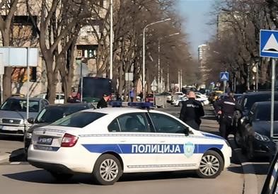 Уапсени се српски полицајци поради шверц на кокаин, меѓу осомничените се маж и жена