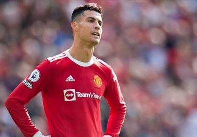 Sky Sports: Манечестер ќе го избрка Роналдо, доколку не го смени односот (ВИДЕО)