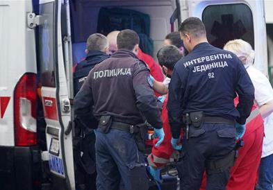 Ужас во Белград: 14- месечно бебе падна од зграда
