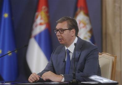 Вучиќ ја откажа парадата на гордоста: Државата е притисната од сите можни проблеми 