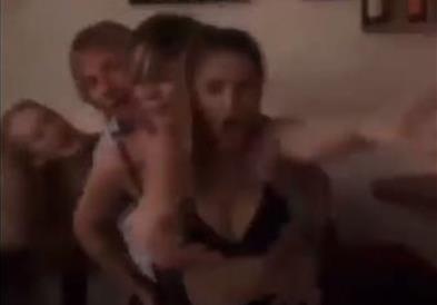 Видео: Легендата на Јуве, Недвед во „акција“ со три девојки