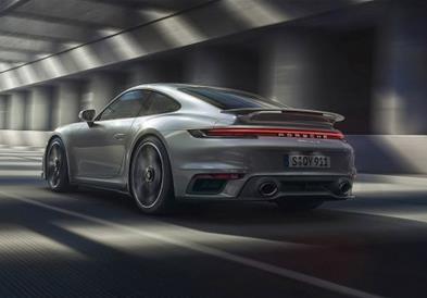 Електрификација или пензионирање: Што го чека „Porsche 911“?