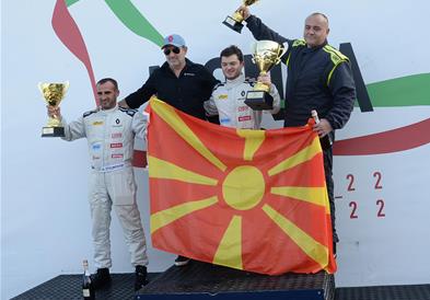Двоен триумф на Малинковски на Монца во Twingo Cup