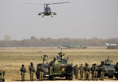 Српскиот министер за одбрана: Вучиќ нареди војската да биде во сосотојба на готовност 