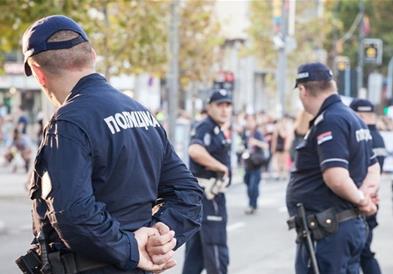 Уапсени двајца полицајци во Белград, кодошеле за мафијата на Веља Невоља