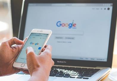 Google на корисниците на Android и iPhone мора да им исплати речиси 400 милиони долари 