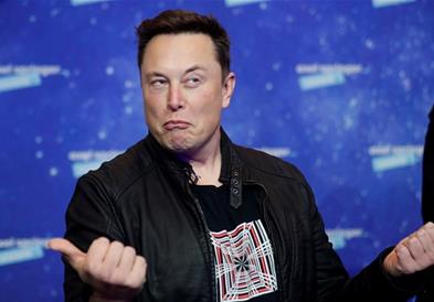 Маск на вработените на полноќ им испратил меил, кој не кликнал добива отказ 