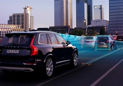 Американска студија: Автоматското кочење може за 40% да го намали бројот на судари 
