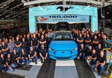 „Ford“ веќе има произведено 150.000 електрични автомобили- „Mustang“