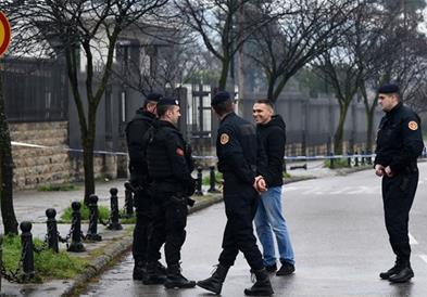 Црногорската полиција потврди дека дојавите за бомби во училиштата ги праќал малолетен Чех 
