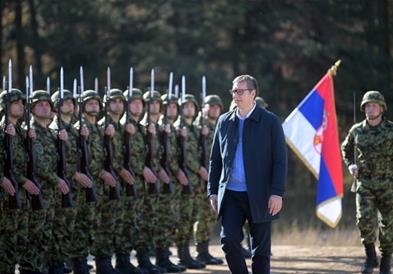 Вучиќ: Владата одлучи да испрати барање до КФОР за враќање на српските сили на Косово