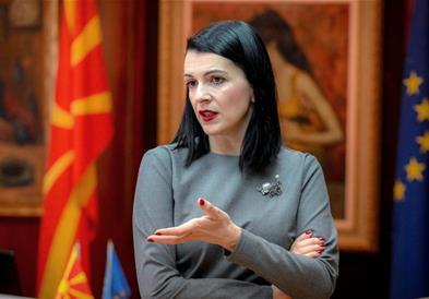 Костадиновска-Стојчевска во Цетиње на министерски состанок