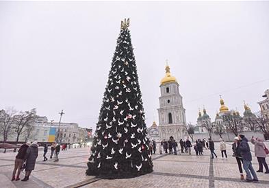 Православните верници од Украина оваа година за првпат ќе го прослават Божик на 25 декември