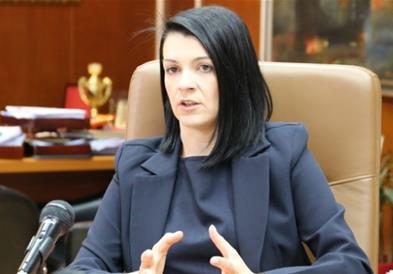 Министерката за култура ќе иницира нова средба со Арсовска за Универзалната сала