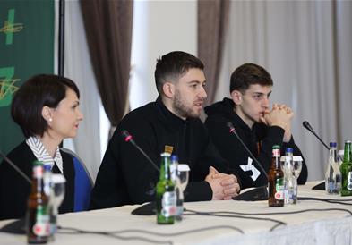 ЗАЕДНО НА УШТЕ ЕДНО СВЕТСКО: СКОПСКО и РФМ повикуваат да НАВИВАМЕ СЛОЖНО И СЀ Е МОЖНО