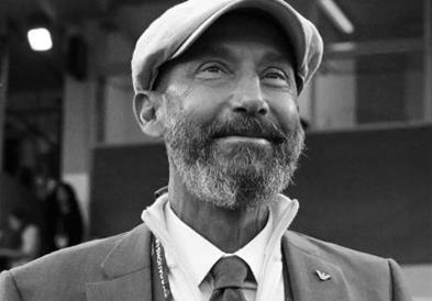 Почина легендарниот фудбалер Џанлука Вијали