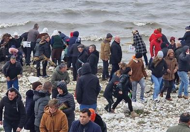 Македонците во Пустец го одбележаа Богојавление-Водици, најсреќен Деан Сотир