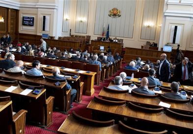 Милков не дојде во бугарското Собрание, дебатата за Македонија одложена