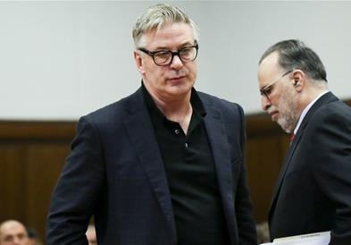 Продолжува снимањето на филмот, на кое Алек Болдвин ја застрела снимателката
