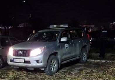 Србин нападнат на Косово: Каменуван автомобилот на поранешен полицаец 