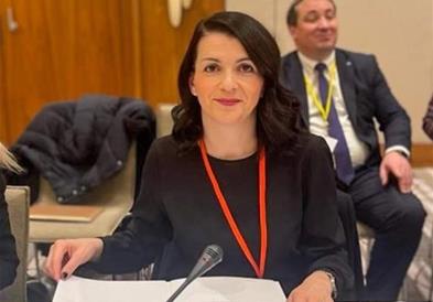 Костадиновска-Стојчевска во официјална посета на Париз