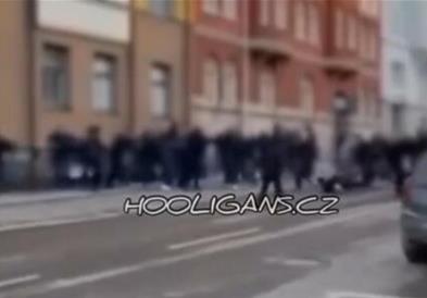 Масовна тепачка на навивачи во Стокхолм, не се знае кој кого удара (ВИДЕО)