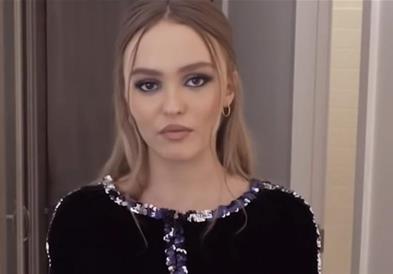 Ќерката на Џони Деп позираше гола(фото)